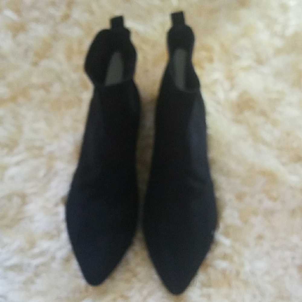Ladies Black Pull-On Booties
